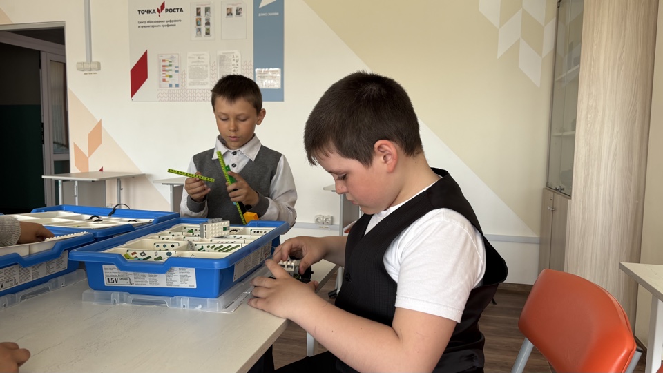 В мире роботов.